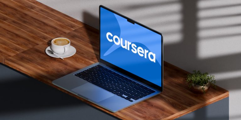 نگاهی دقیق به تفاوت‌های Coursera با Udemy| انتخاب بهترین پلتفرم آموزشی