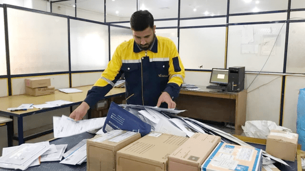 از فروشگاه‌های اینترنتی تا مردم عادی؛ همه قربانی تعرفه‌های پستی جدید
