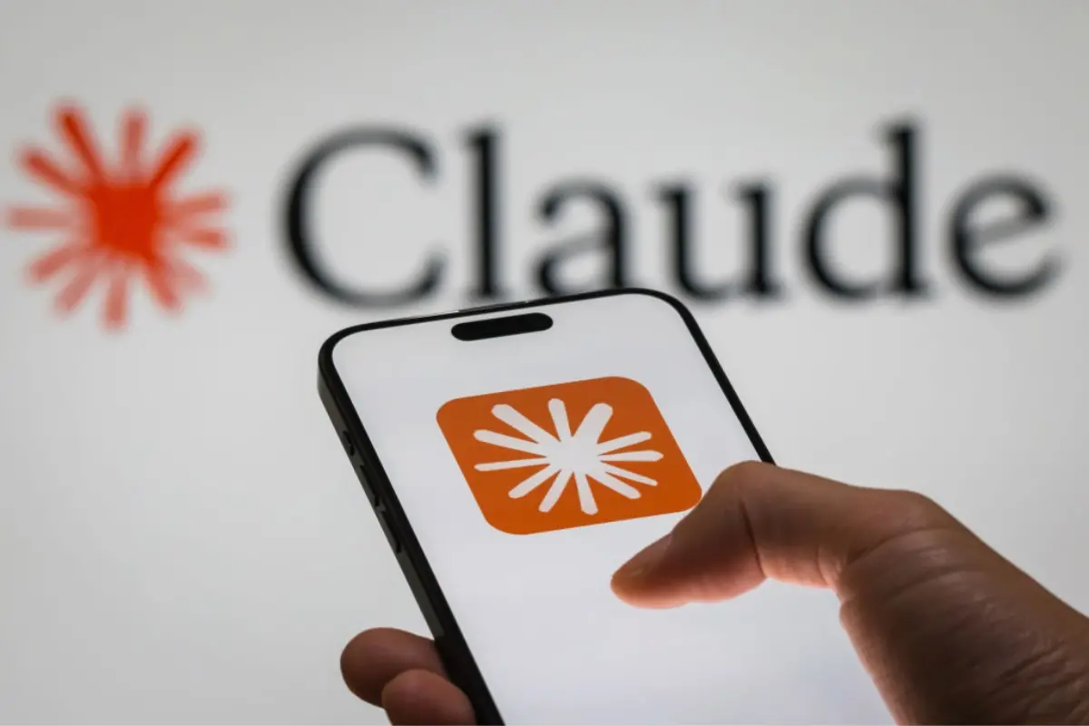 What is a Claude AI agent? The complete beginner's guide to how it works,  key features & real use cases (2026)
